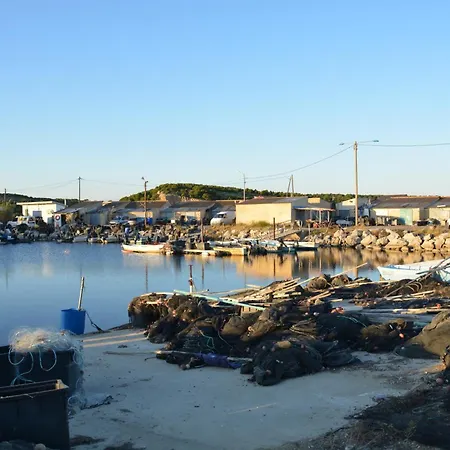 10 Places 4 Confort & Vue Sur * Gruissan